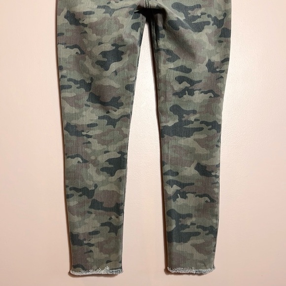 Hudson Barbara High Waist Super Skinny Jeans - Picture 8 of 10